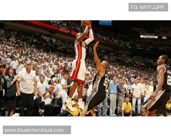 10月13日马刺对阵热火精彩比赛录像回放及精彩瞬间分析