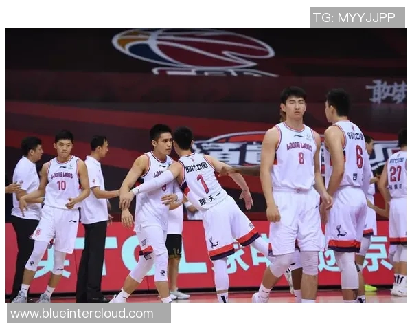 广州篮球队在篮球意识排行榜中荣登第六名展现团队实力与战术智慧MBA